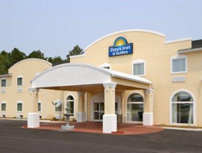 Days Inn & Suites By Wyndham Swainsboro Εξωτερικό φωτογραφία